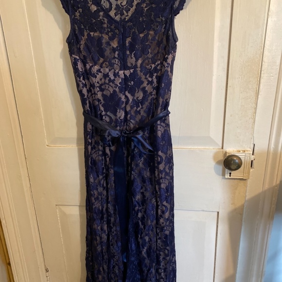 Evening Grown / Prom Dress - Picture 2 of 2
